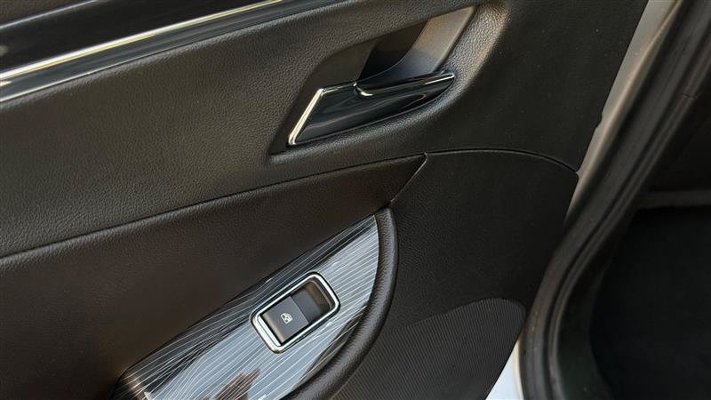 Used 2018 Chevrolet Impala Premier FWD image 41