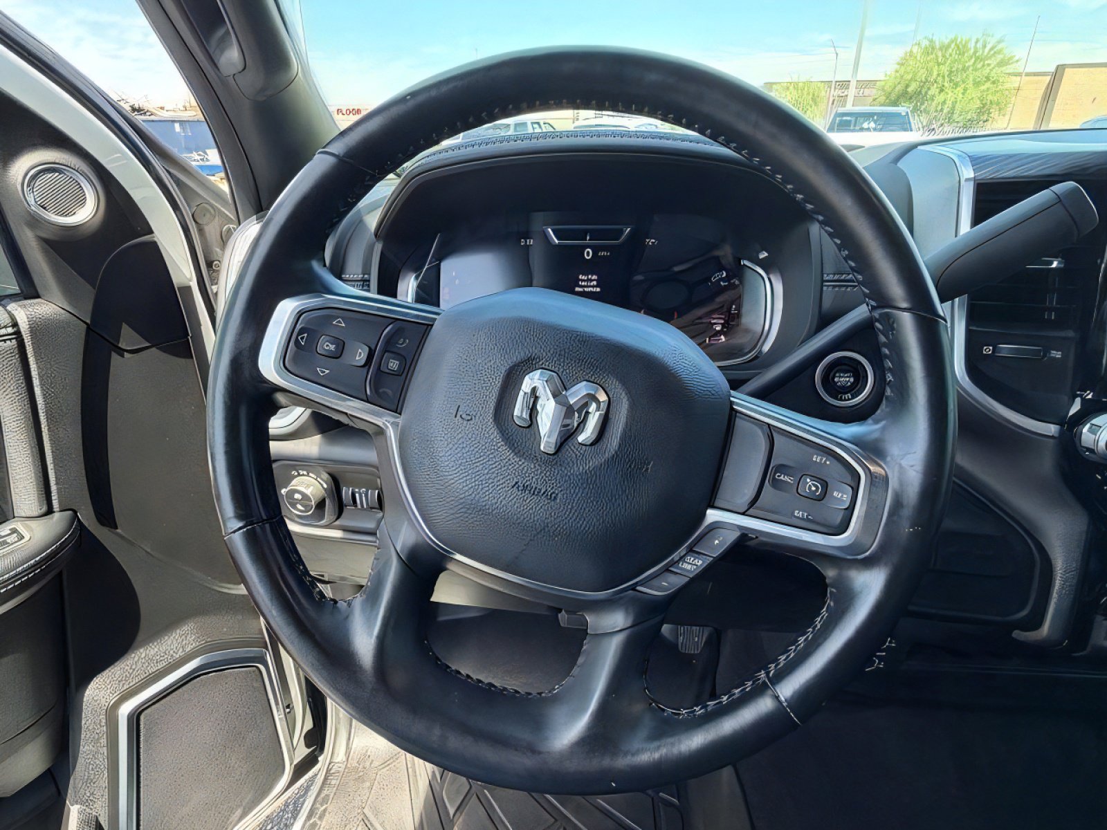 Used 2024 RAM 2500 Laramie w/ Night Edition AWD/4WD image 16