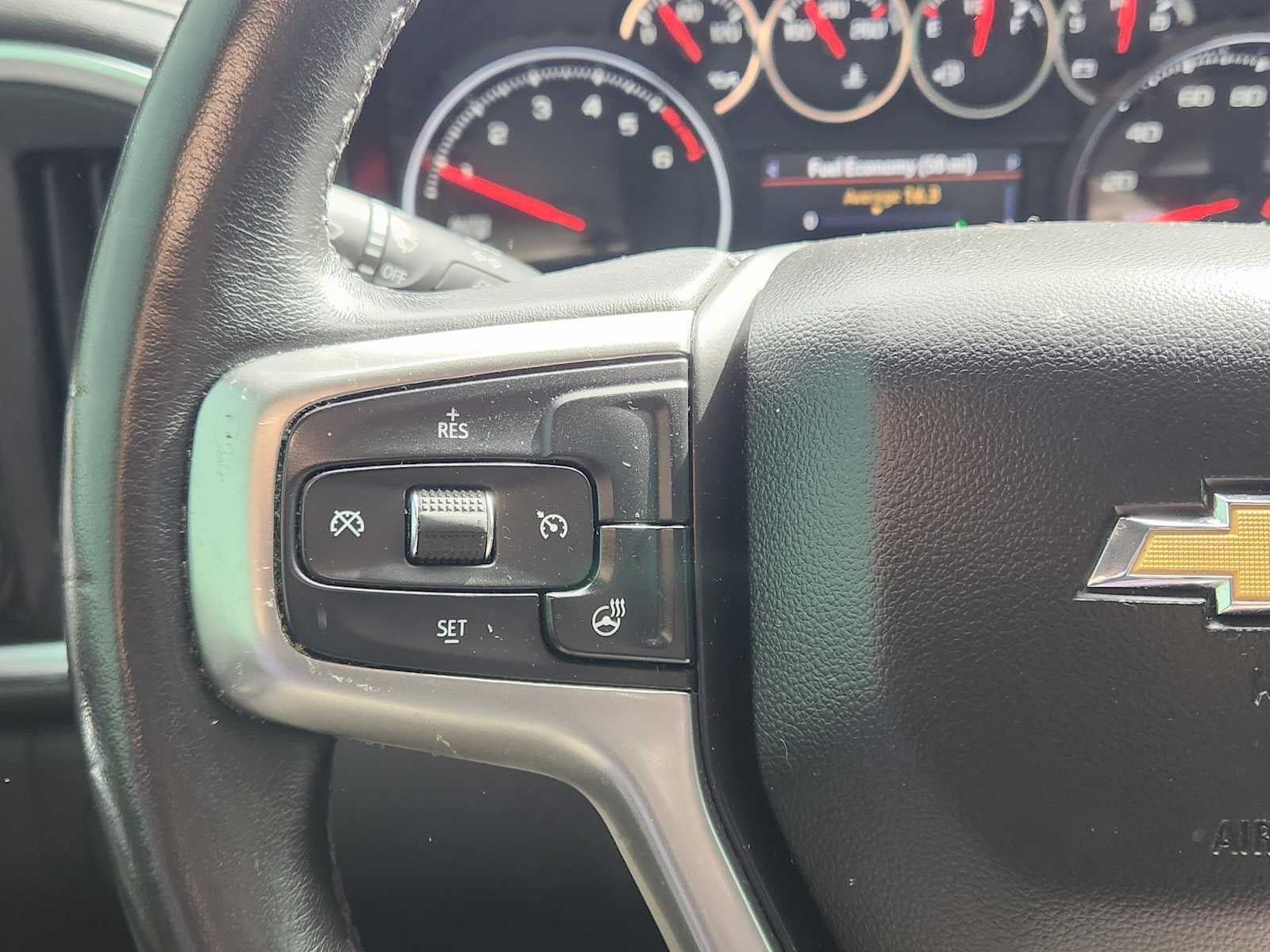 Used 2021 Chevrolet Silverado 1500 LT AWD/4WD image 17