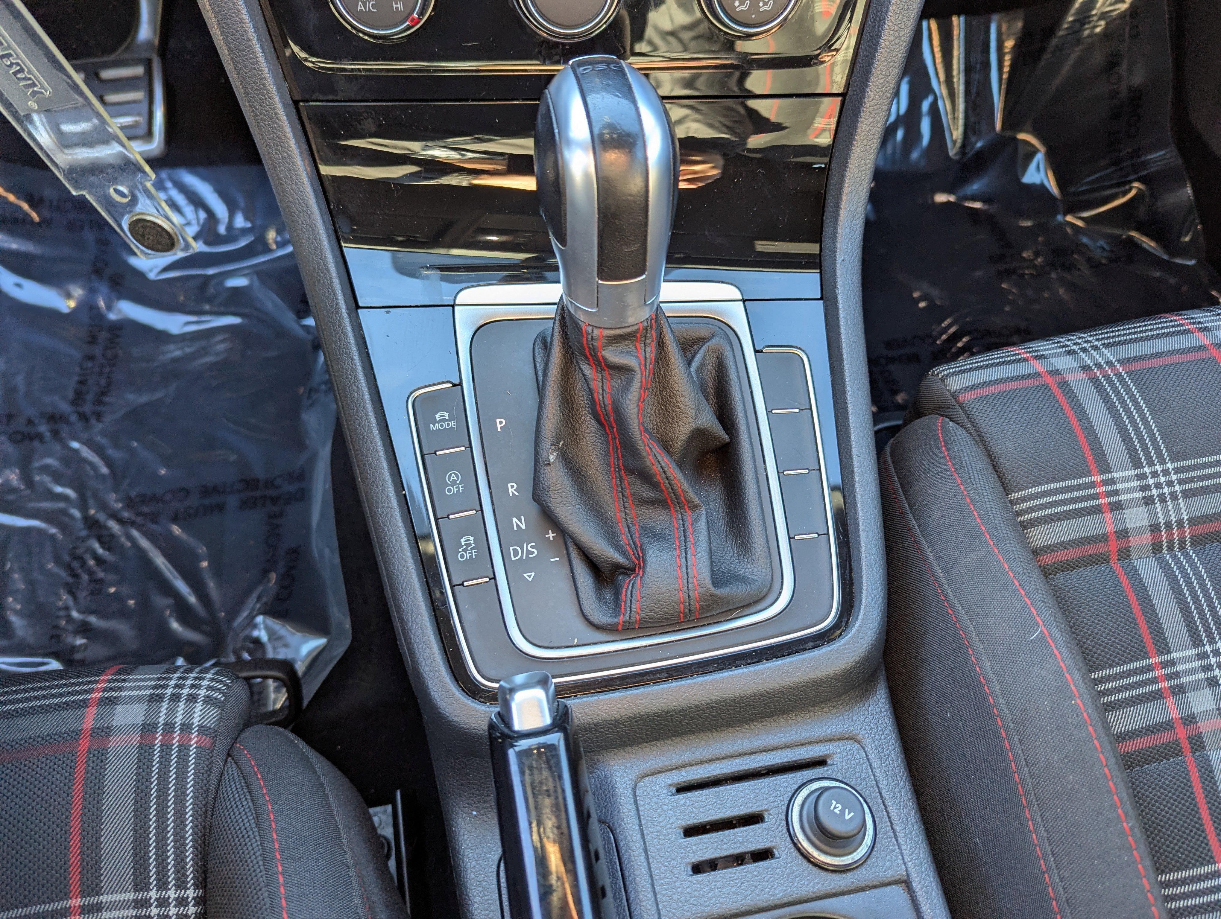 Used 2018 Volkswagen GTI S image 24