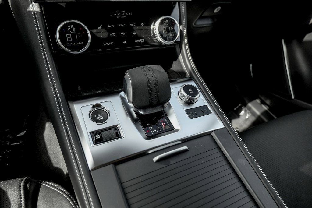 New 2026 Jaguar F-PACE R-Dynamic S image 15