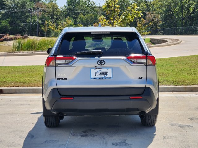 Used 2024 Toyota RAV4 LE FWD image 7