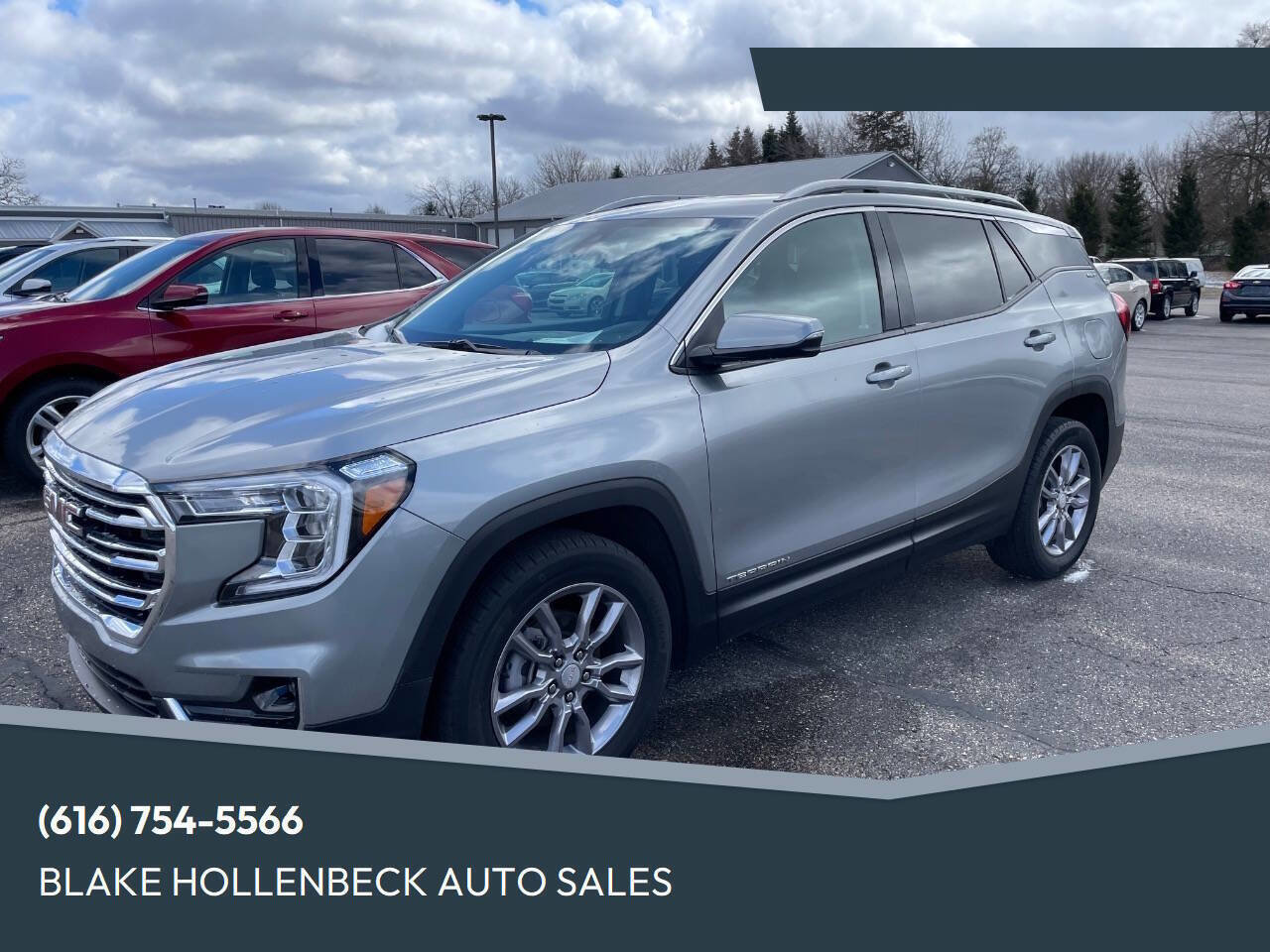 Used 2024 GMC Terrain SLT