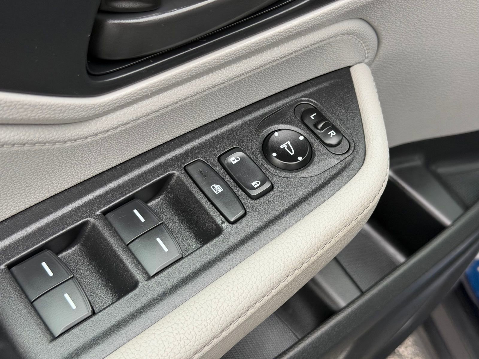 Used 2020 Honda Odyssey EX image 12