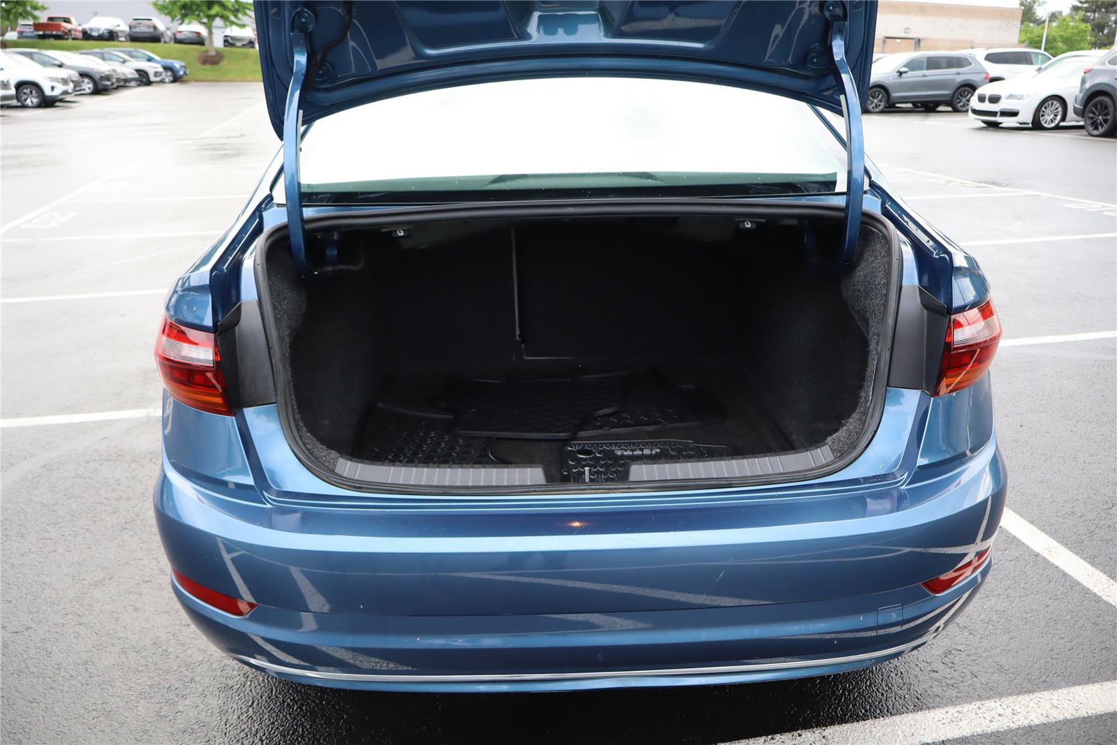 Used 2019 Volkswagen Jetta SE FWD image 5