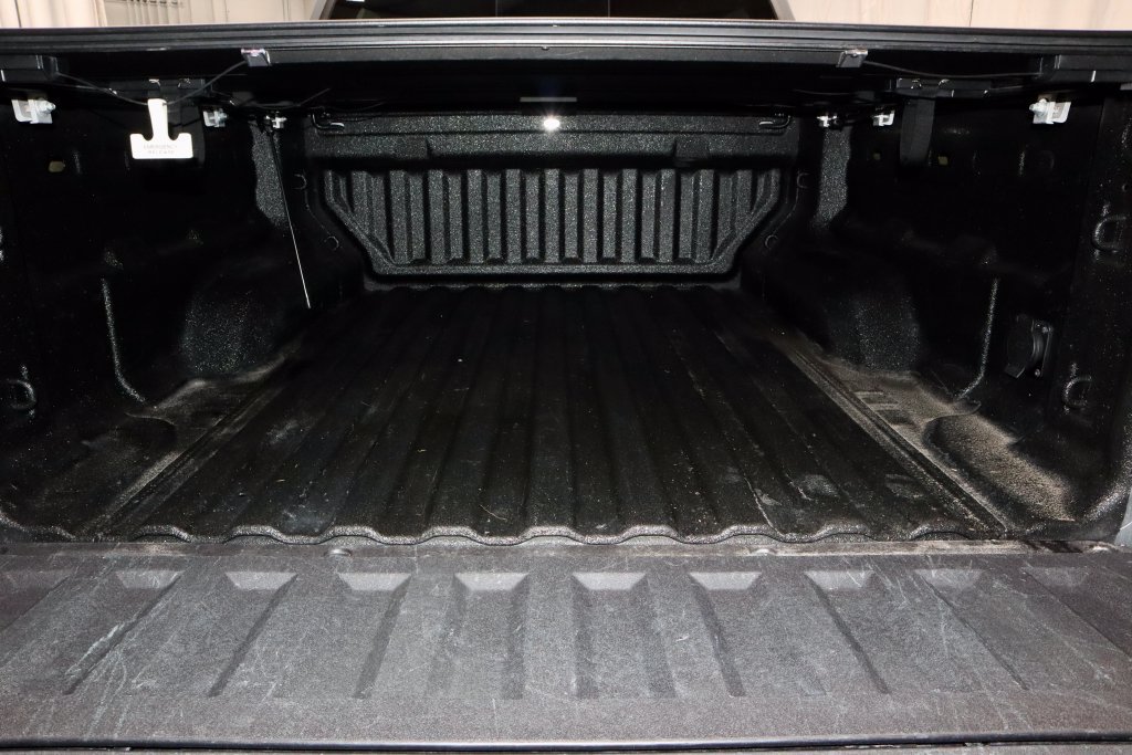 Used 2024 GMC Canyon Elevation w/ Convenience Package AWD/4WD image 13