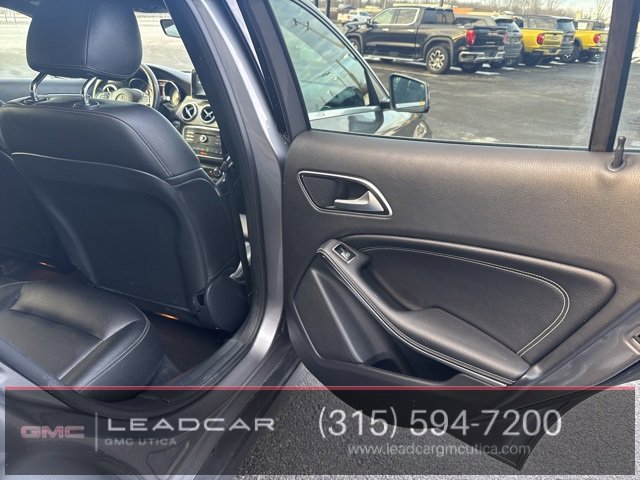 Used 2017 Mercedes-Benz GLA 250 4MATIC image 13