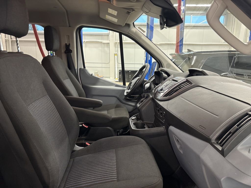 Used 2019 Ford Transit 350 XLT RWD image 9