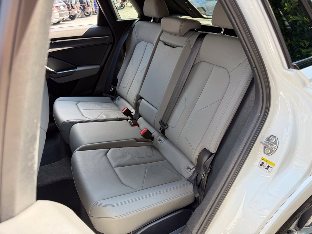 Used 2021 Audi Q3 2.0T Premium w/ Convenience Package AWD/4WD image 31