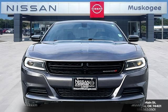 Used 2022 Dodge Charger SXT image 2