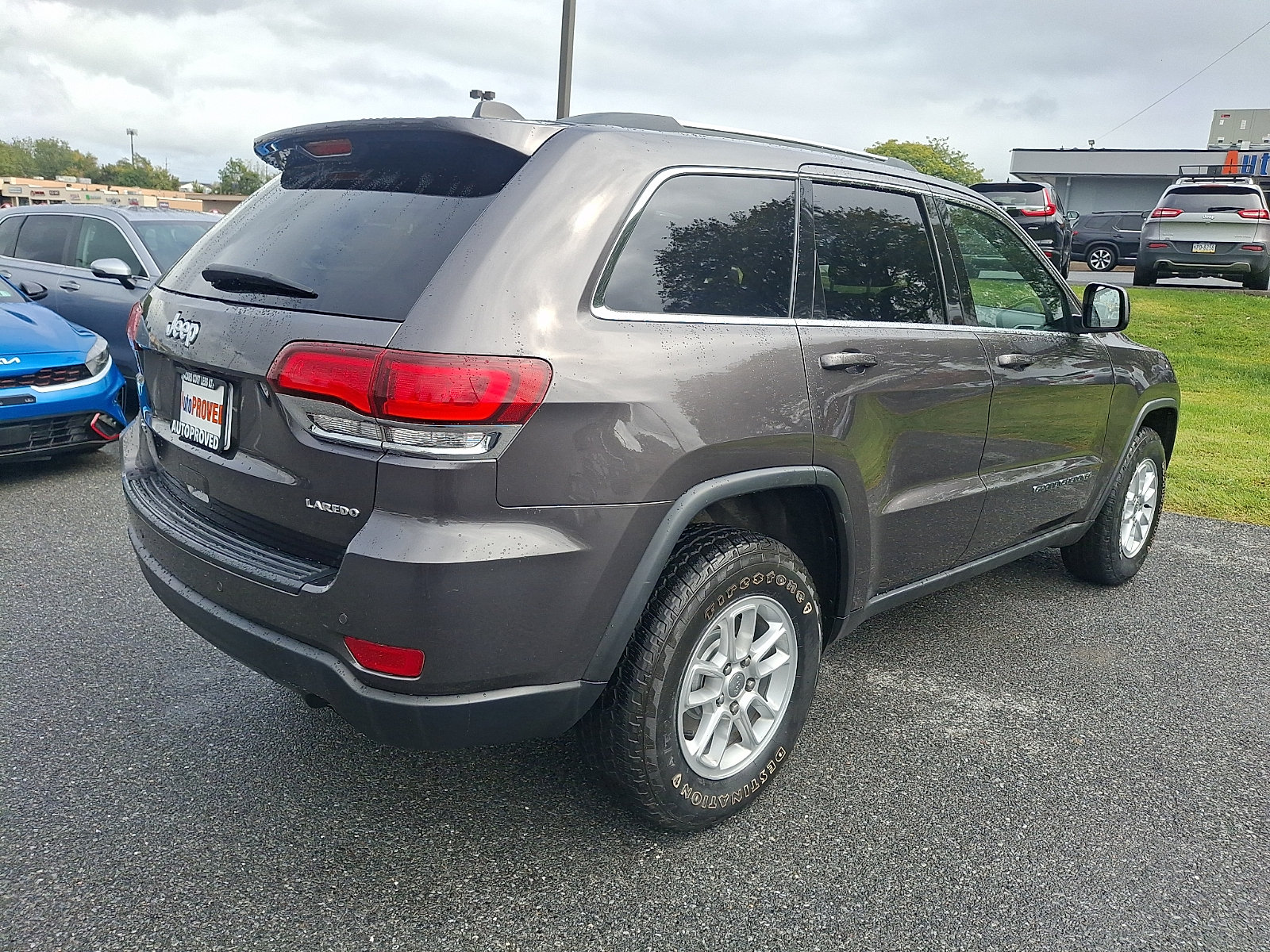 Used 2020 Jeep Grand Cherokee Laredo AWD/4WD image 6