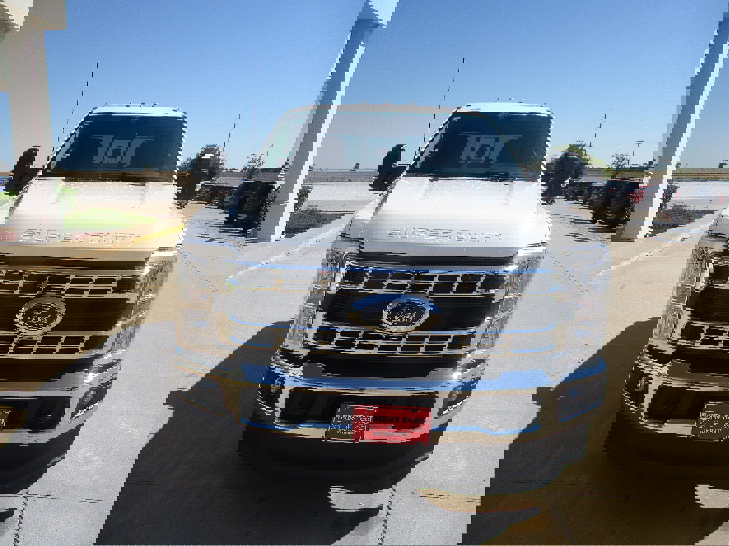 New 2026 Ford F350 4x4 Crew Cab DRW Super Duty image 5