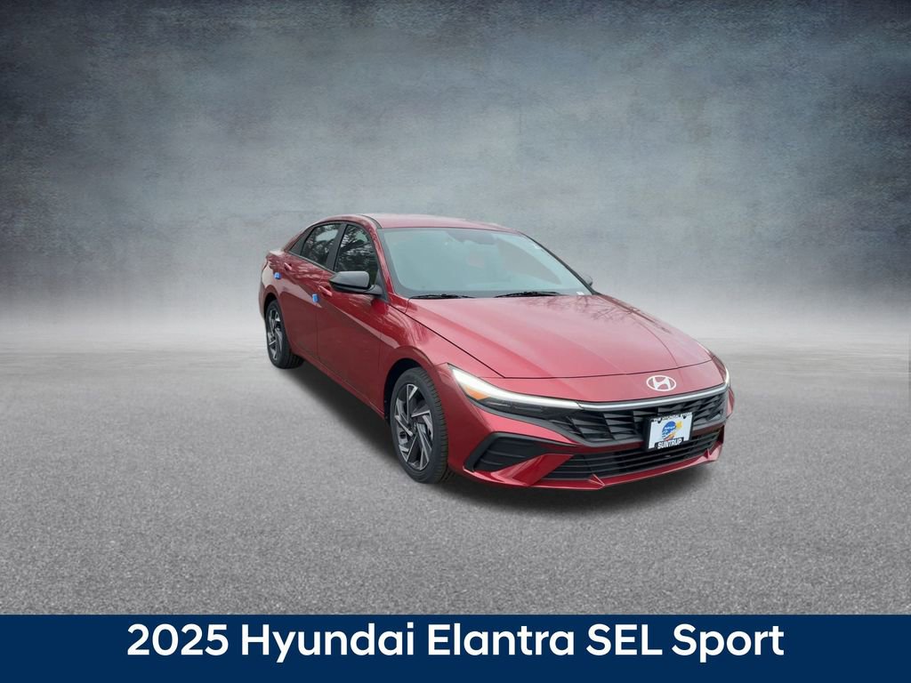 Used 2025 Hyundai Elantra Sport image 3