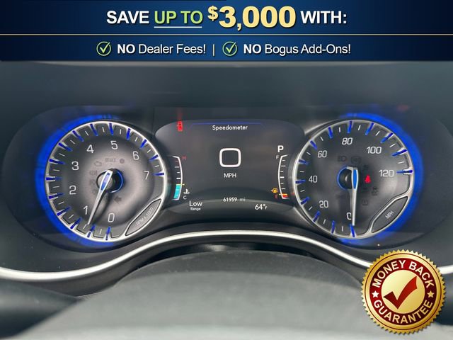 Used 2023 Chrysler Pacifica Touring-L image 19