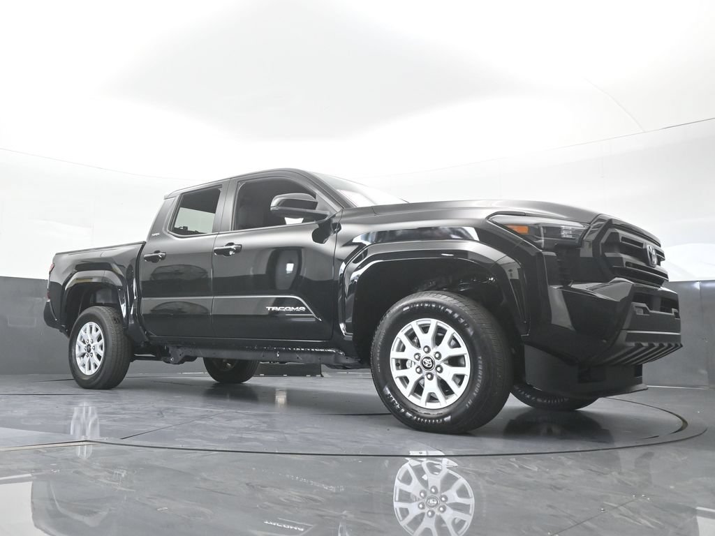 Used 2025 Toyota Tacoma SR5 RWD image 56