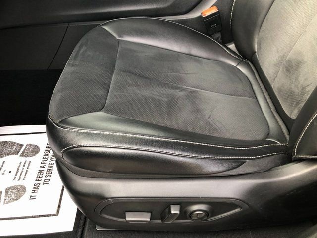 Used 2024 Jeep Grand Cherokee L Laredo image 13