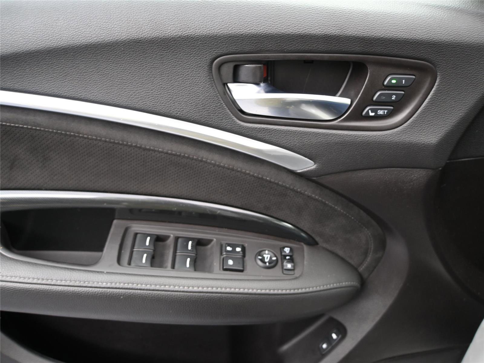Used 2019 Acura MDX A-Spec image 6