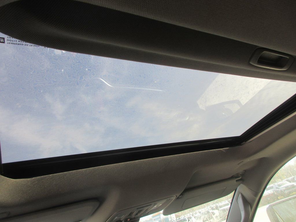 New 2026 GMC Sierra 3500 SLT w/ SLT Premium Package image 16