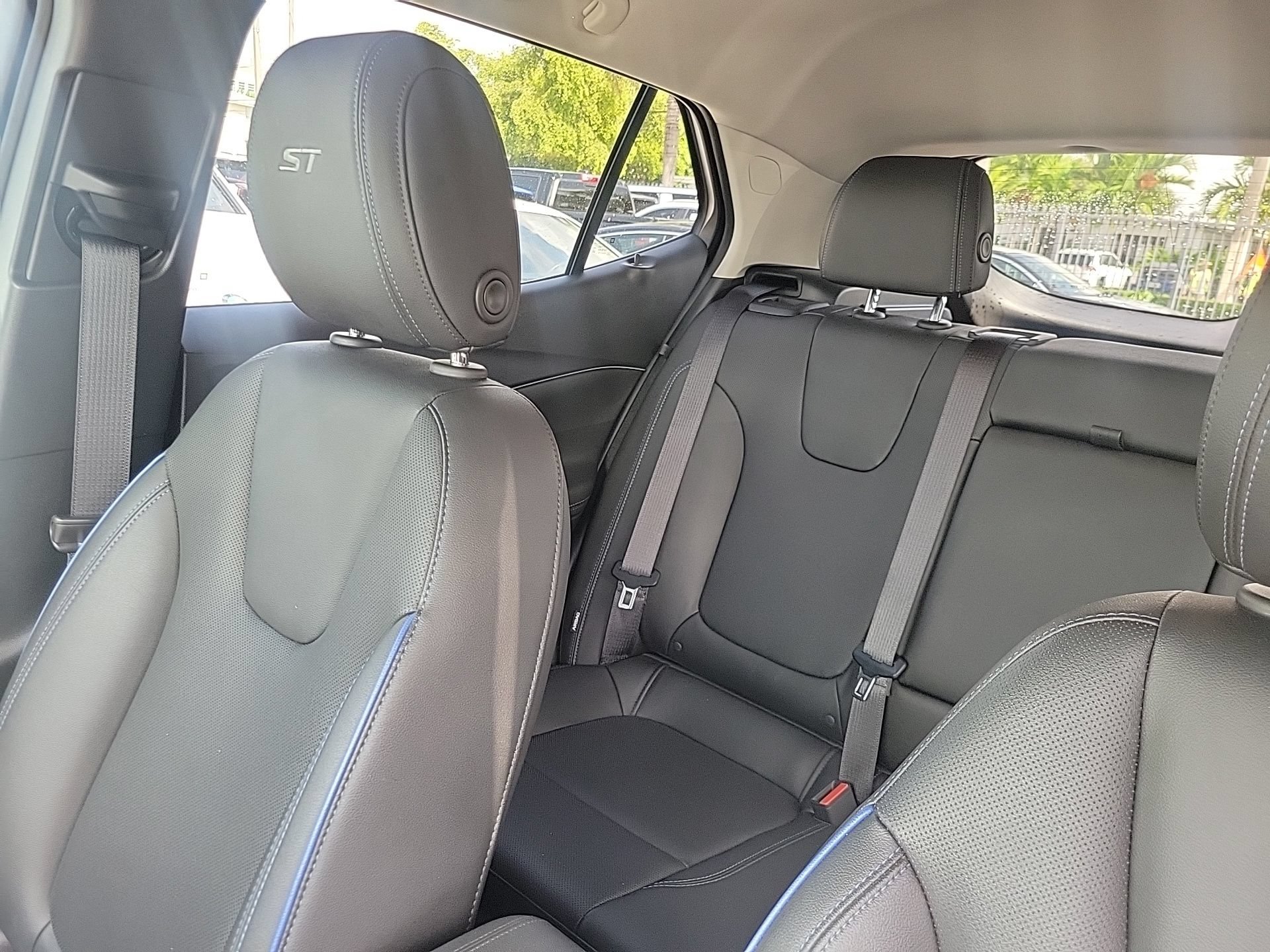 Used 2026 Buick Encore GX Sport Touring w/ Comfort Package FWD image 20