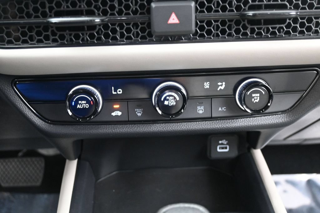 Used 2024 Honda HR-V LX image 17