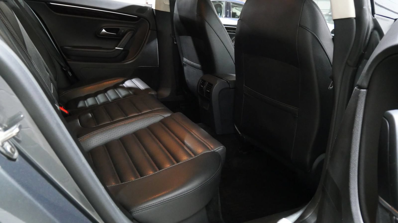 Used 2017 Volkswagen CC Sport FWD image 11