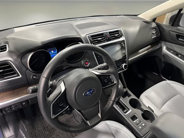 Used 2018 Subaru Outback 2.5i Limited w/ Popular Package #2 AWD/4WD image 11