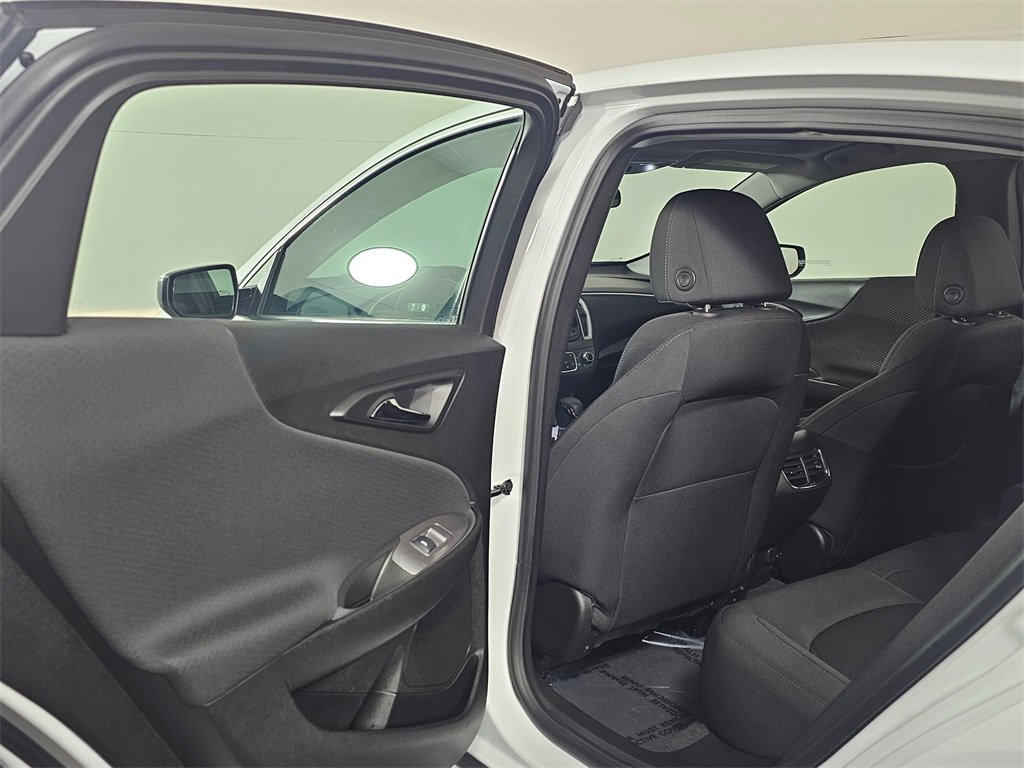 Used 2023 Chevrolet Malibu LT image 17
