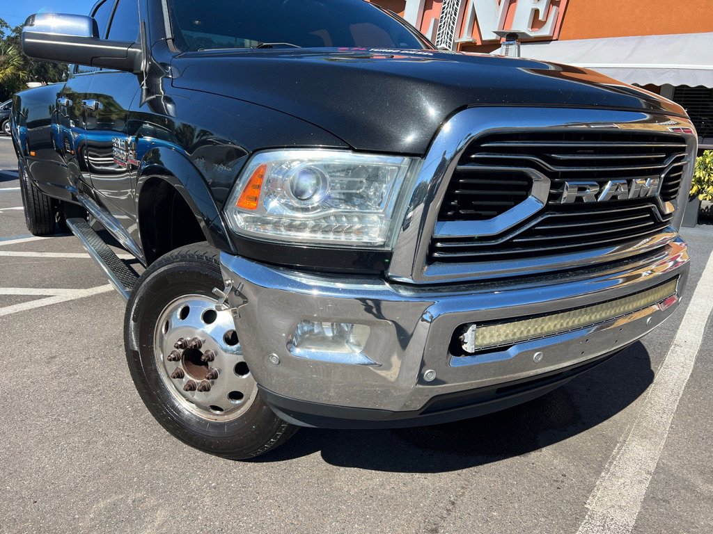 Used 2018 RAM 3500 Laramie Longhorn w/ Max Tow Package image 40