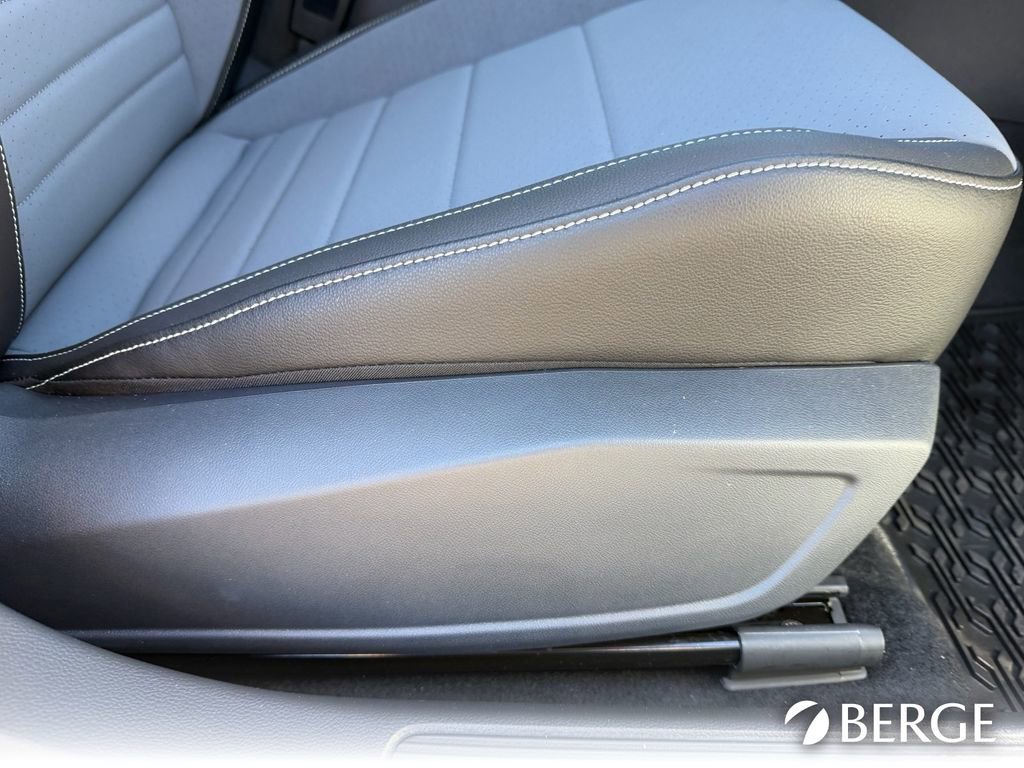 Used 2026 Volkswagen Jetta SE image 16