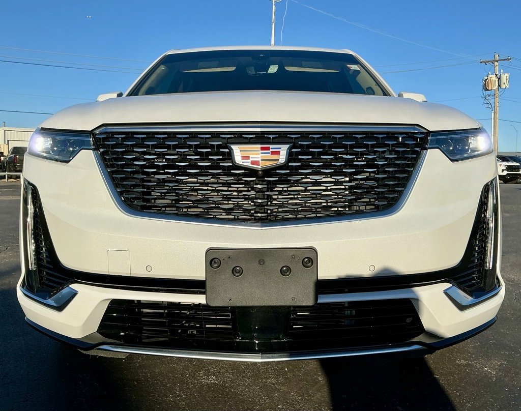 Used 2025 Cadillac XT6 Premium Luxury w/ Platinum Package image 9