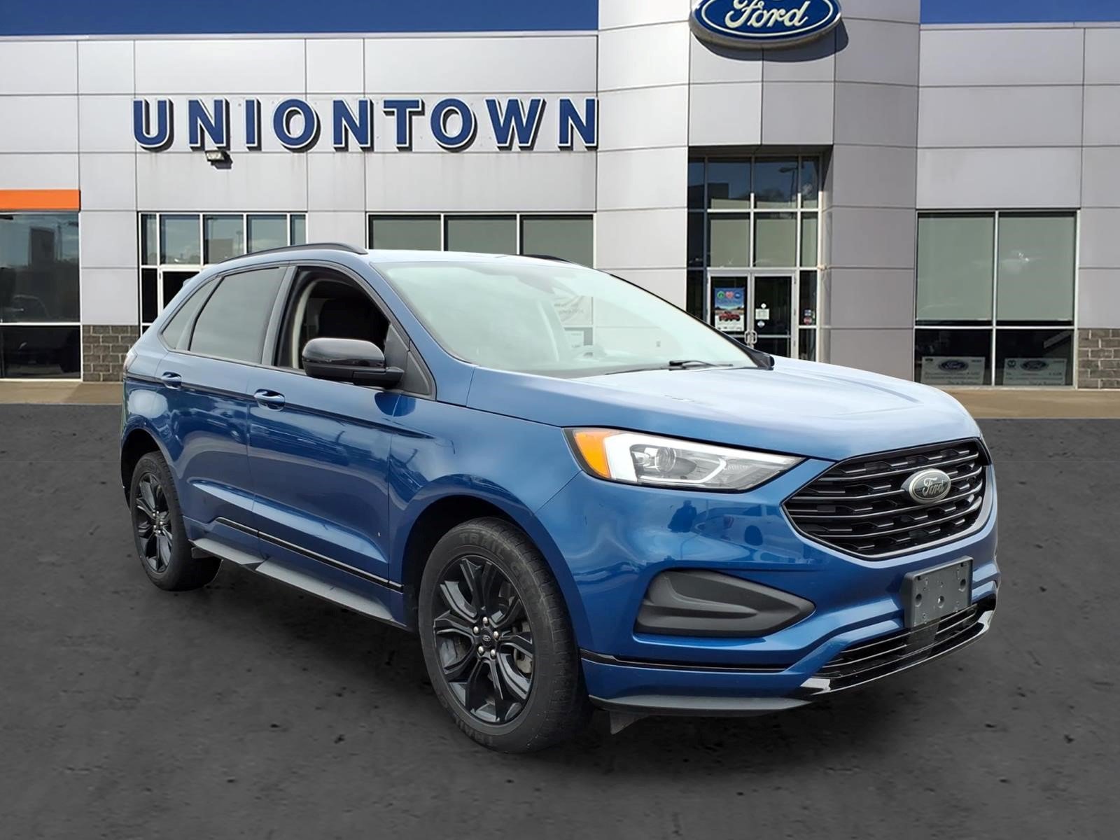 Used 2024 Ford Edge SE w/ Black Appearance Package