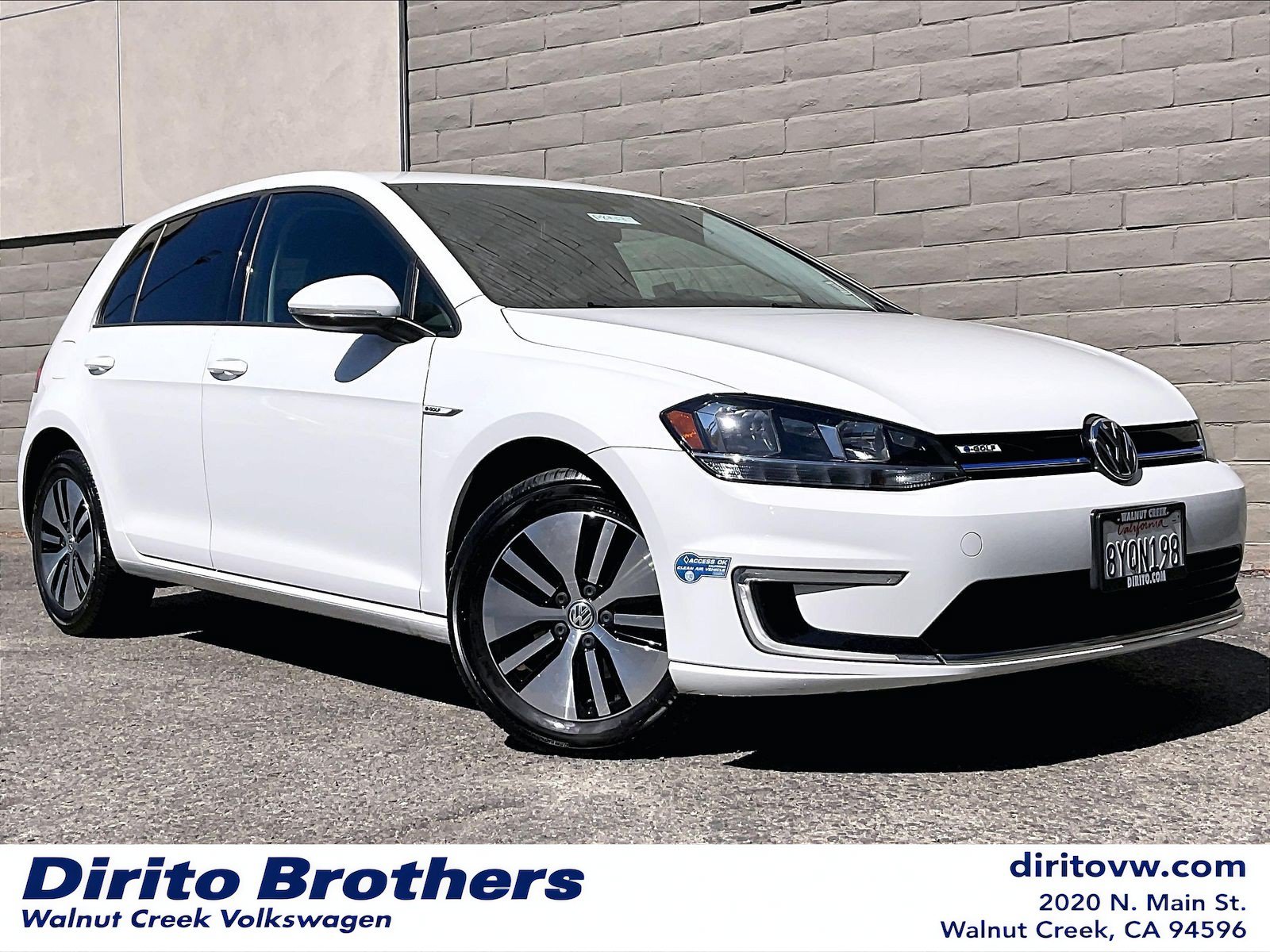 Used 2018 Volkswagen e-Golf SE FWD image 1