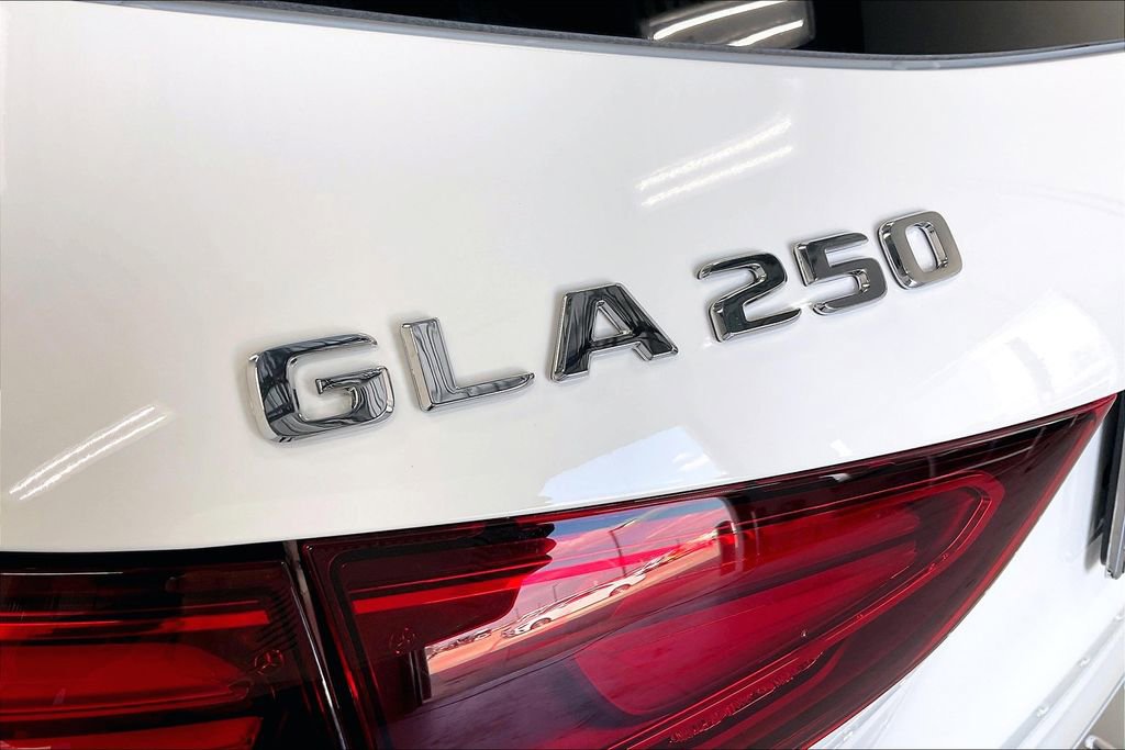 New 2026 Mercedes-Benz GLA 250 4MATIC image 15