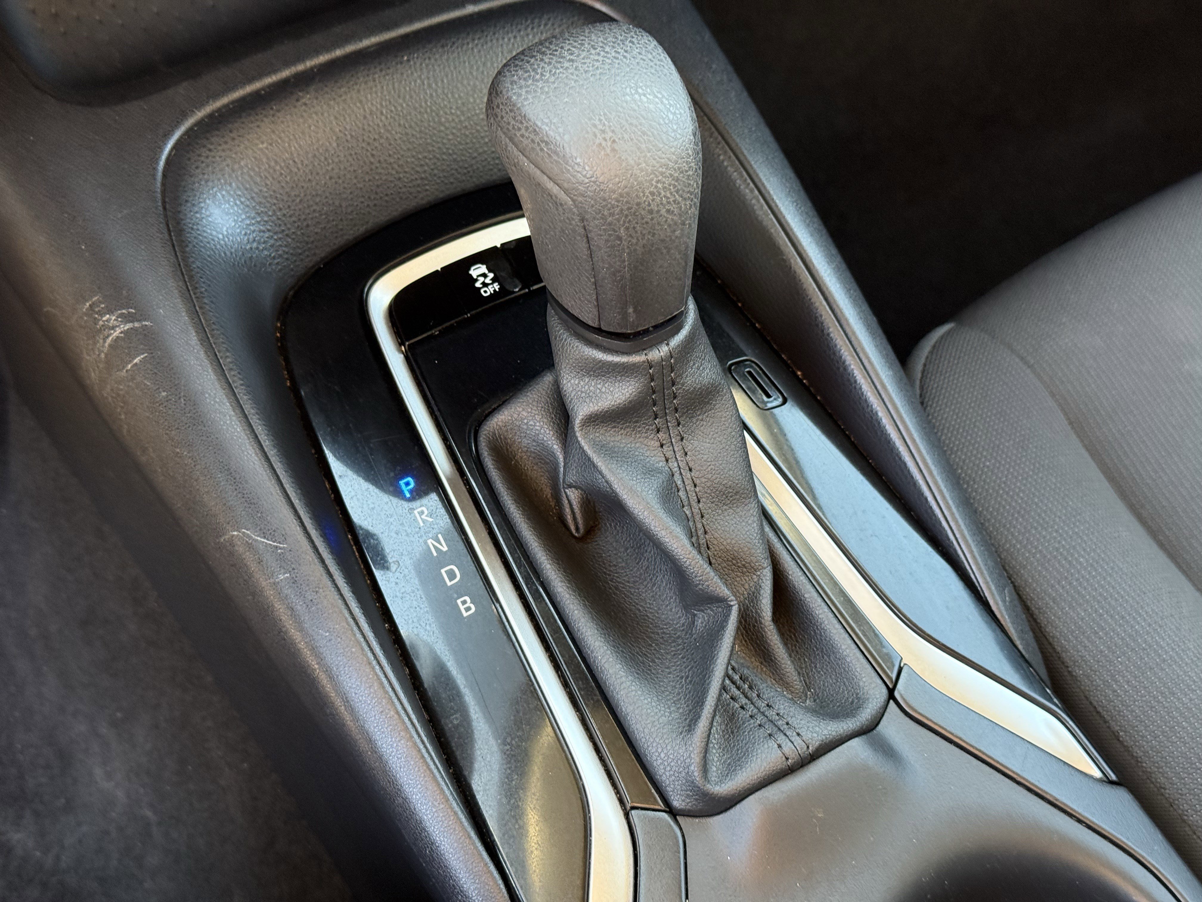 Used 2024 Toyota Corolla LE image 23