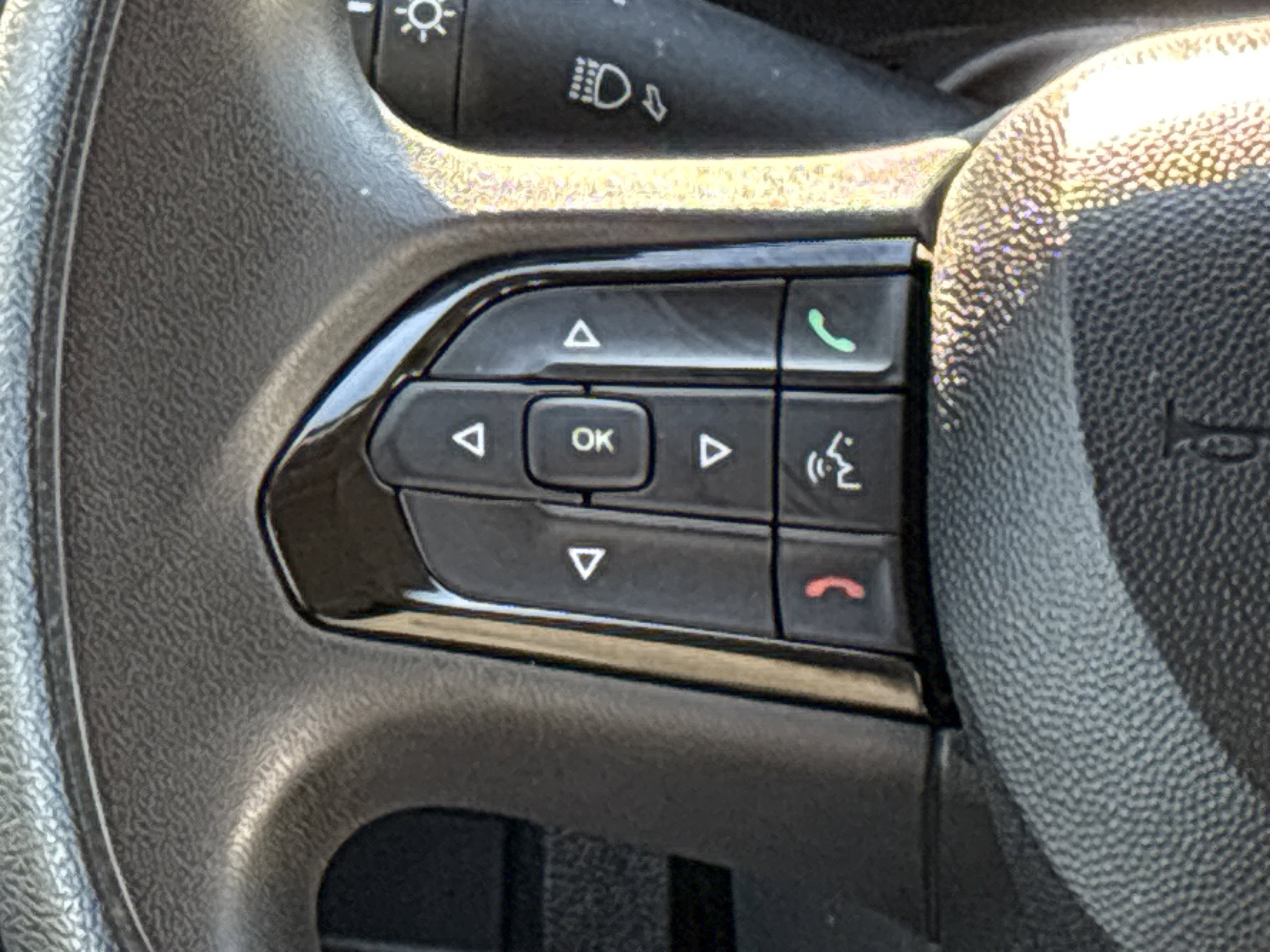 Used 2024 RAM ProMaster 2500 w/ Premium Convenience Group image 21