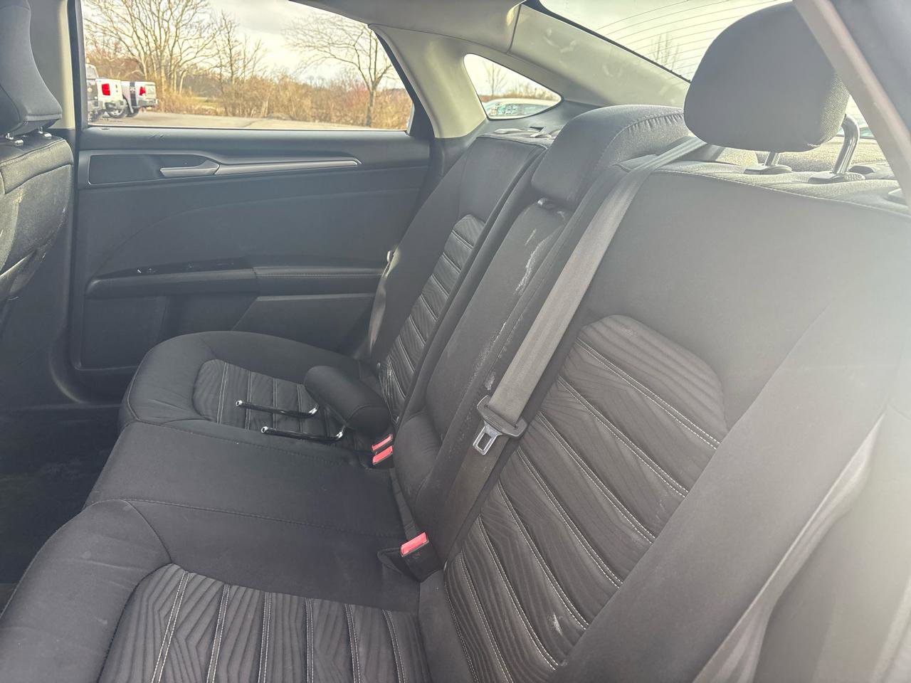 Used 2016 Ford Fusion SE image 22