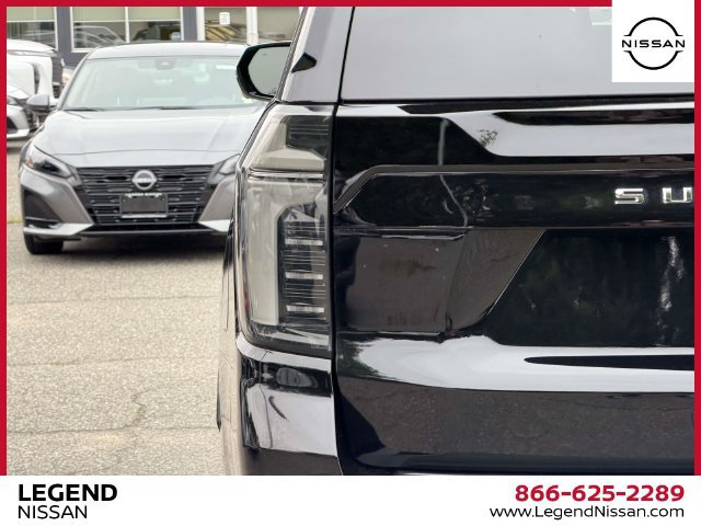 Used 2025 Chevrolet Suburban Premier AWD/4WD image 13