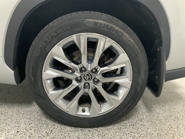 Used 2020 Toyota Highlander Limited AWD/4WD image 13