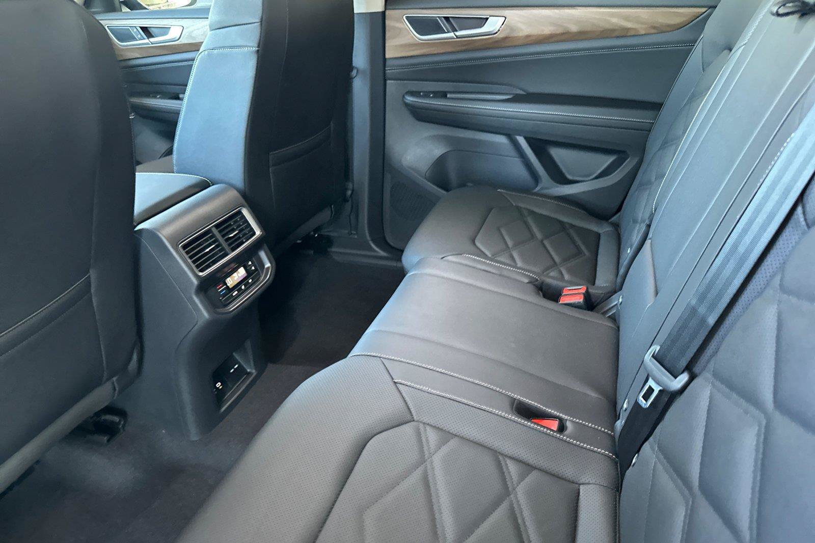 New 2026 Volkswagen Atlas SE AWD/4WD image 11