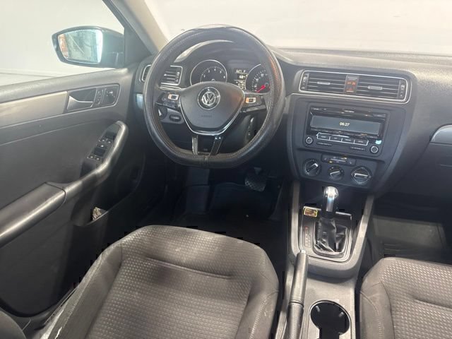 Used 2015 Volkswagen Jetta SE FWD image 20