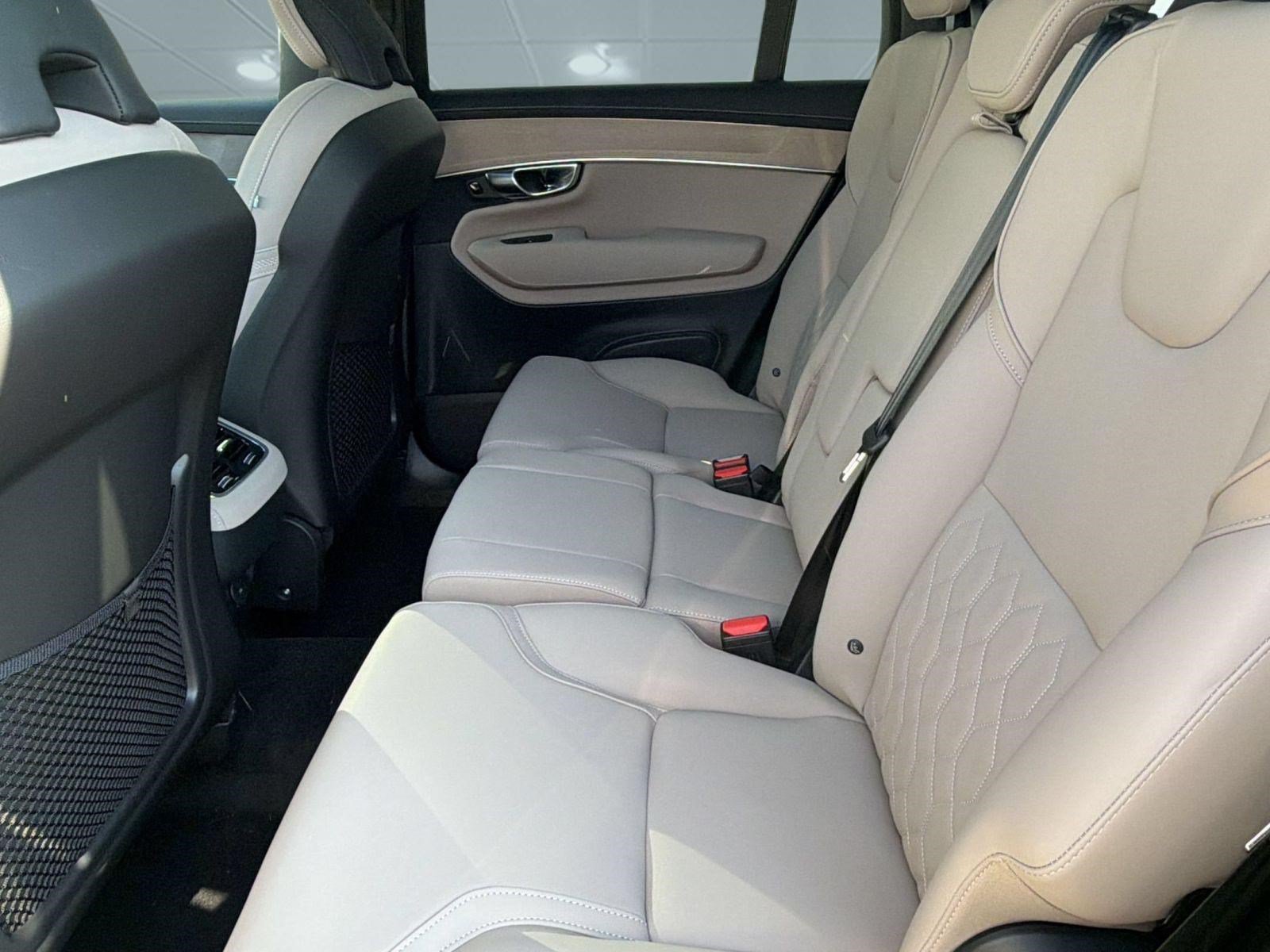 New 2026 Volvo XC90 B6 Plus w/ Protection Package AWD/4WD image 22