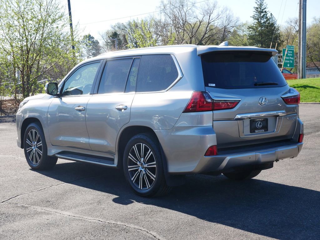 Used 2018 Lexus LX 570 4WD image 4