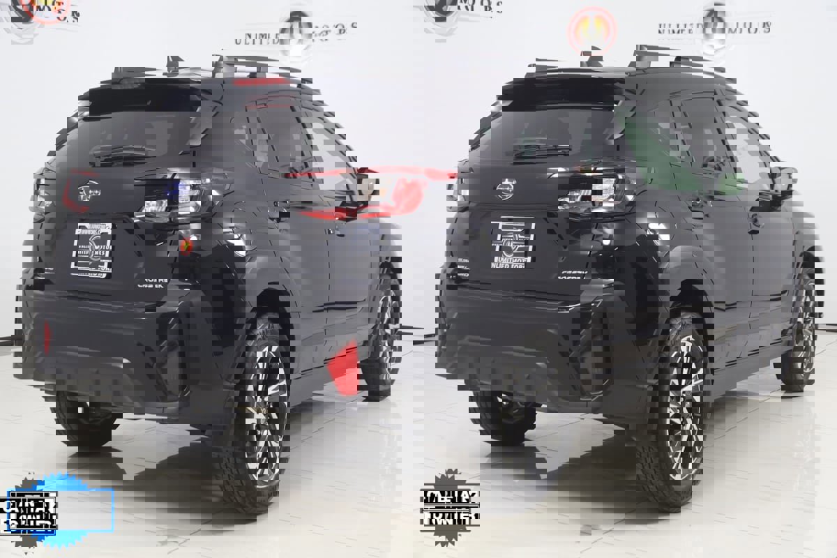 Used 2025 Subaru Crosstrek 2.0i Premium image 3