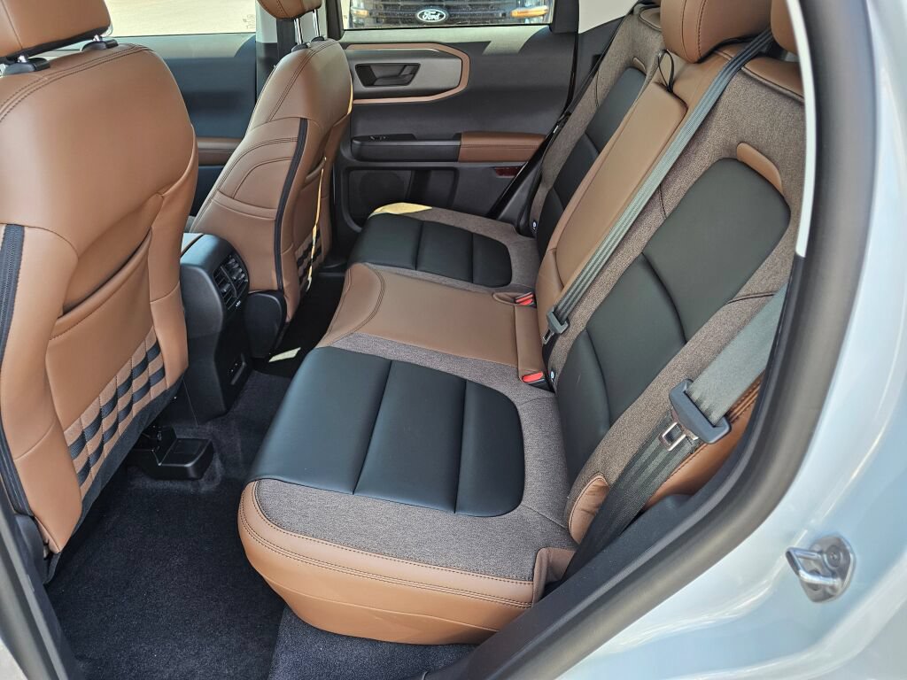 New 2026 Ford Bronco Sport Outer Banks w/ Outer Banks Tech Package+ AWD/4WD image 16