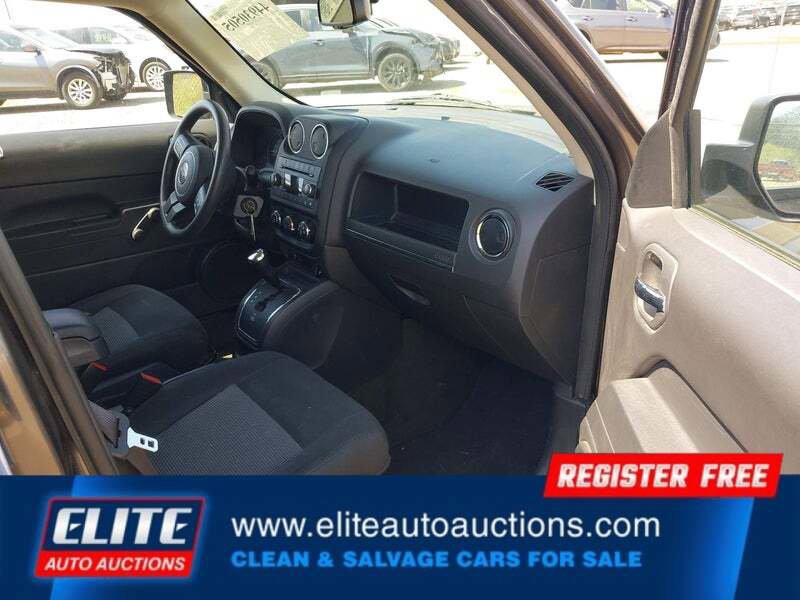 Used 2016 Jeep Patriot Sport FWD image 9
