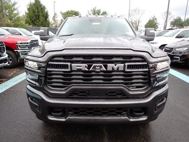 New 2026 RAM 3500 Big Horn AWD/4WD image 7