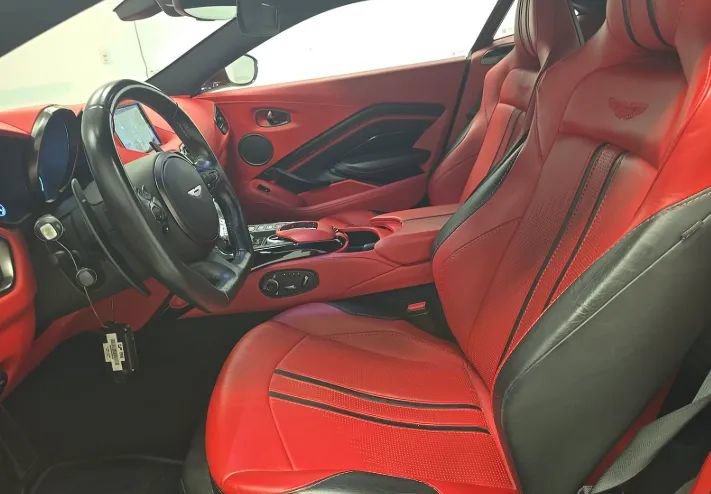 Used 2019 Aston Martin V8 Vantage Coupe RWD image 5
