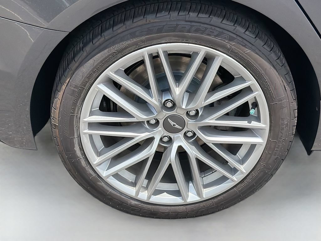 Used 2021 Genesis G70 2.0T AWD/4WD image 10