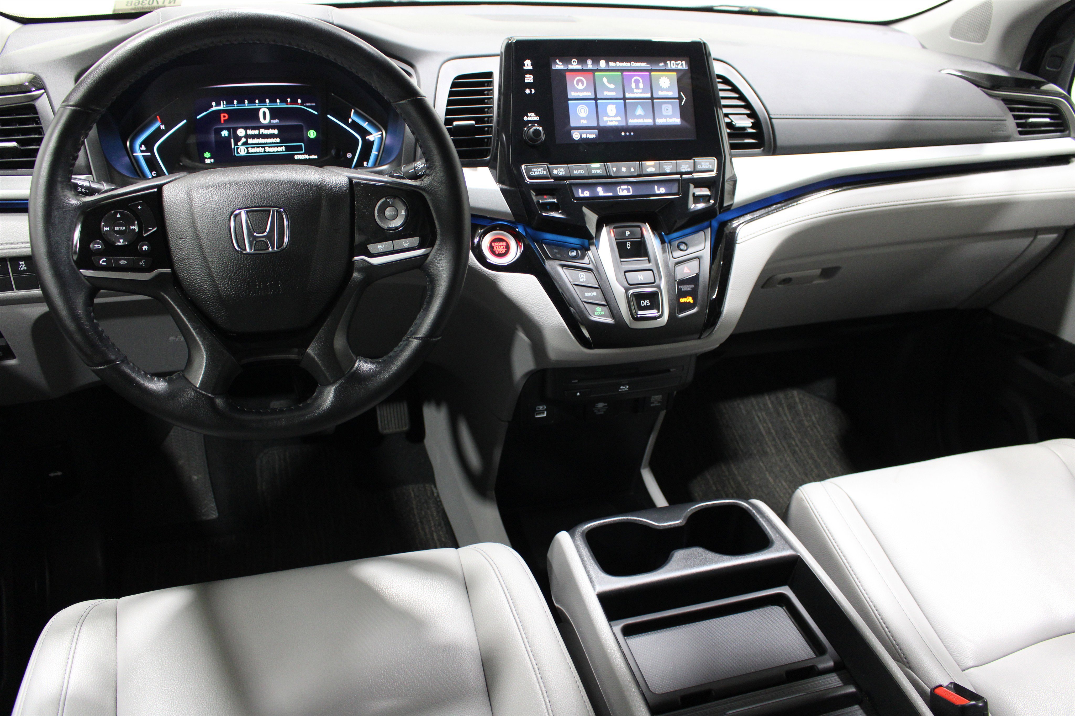 Used 2021 Honda Odyssey Touring image 2