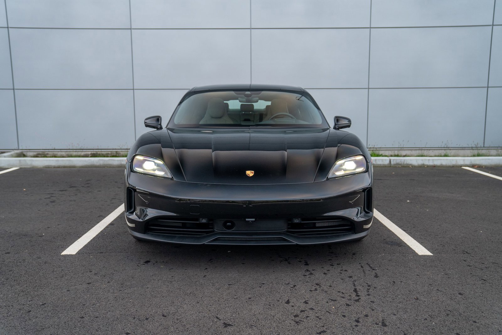 Certified 2025 Porsche Taycan image 6